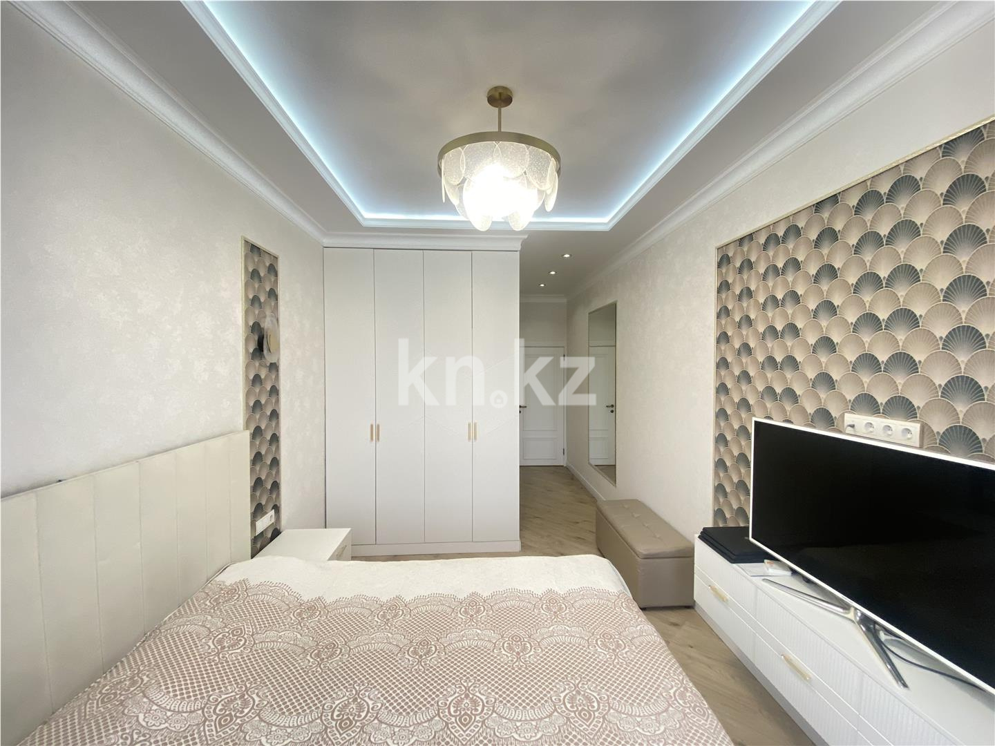 Продажа 4-комнатной квартиры, 127 м² в Астане