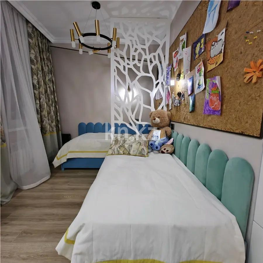Продажа 3-комнатной квартиры, 100 м², ул. Курмангазы, дом  97 в Алматы - фото 3