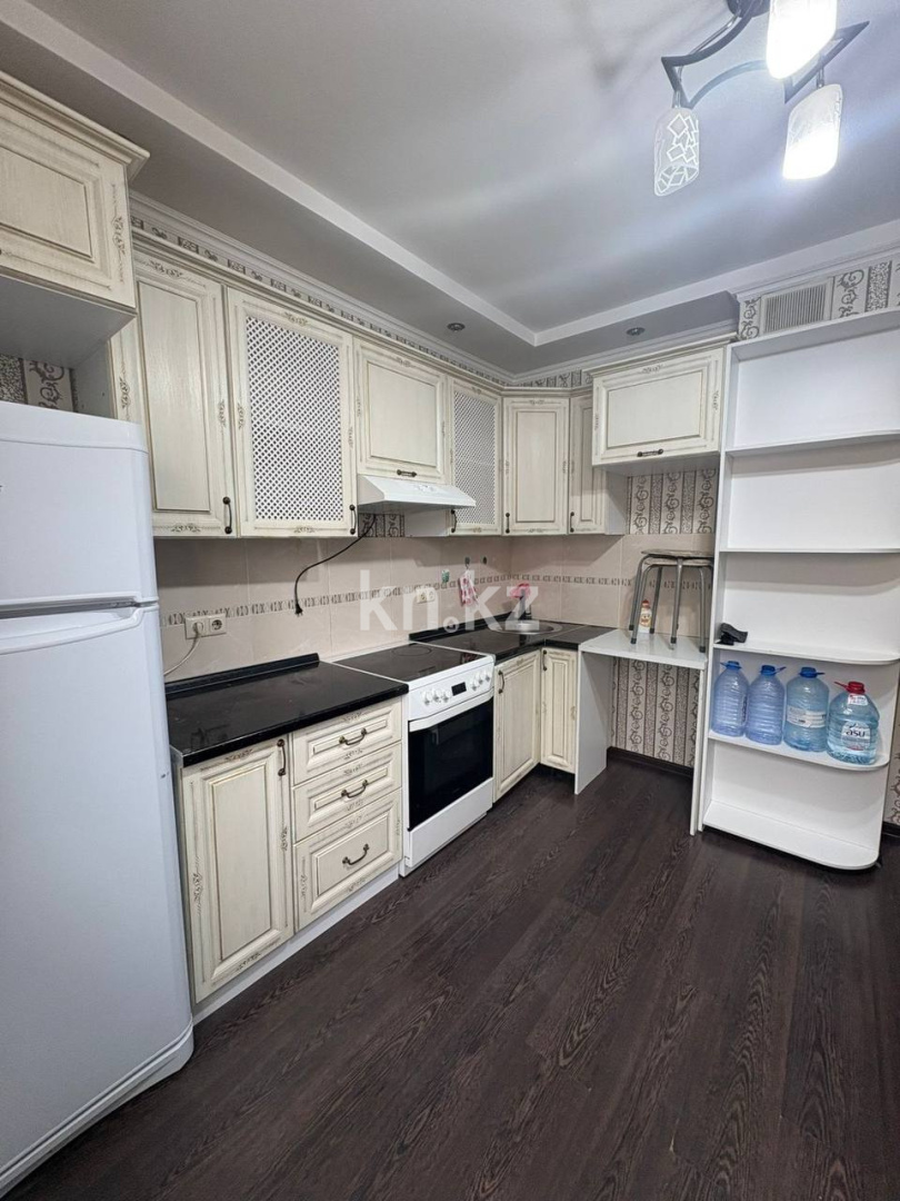 Аренда 2-комнатной квартиры, 61 м² в Астане