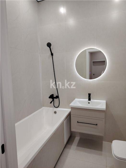 Продажа 2-комнатной квартиры, 65 м² в Астане - фото 4