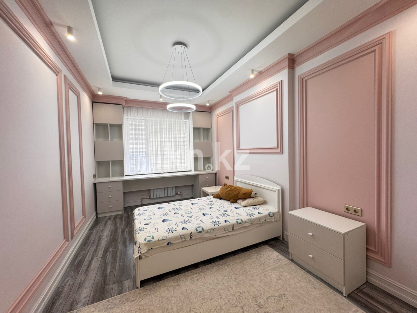 Продажа 4-комнатной квартиры, 107.6 м², пр. Шахтеров, дом  52Б в Караганде - фото 2