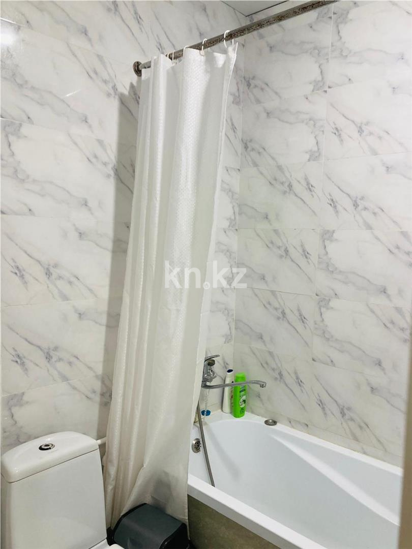 Продажа 1-комнатной квартиры, 40 м², ул. Гапеева в Караганде - фото 8