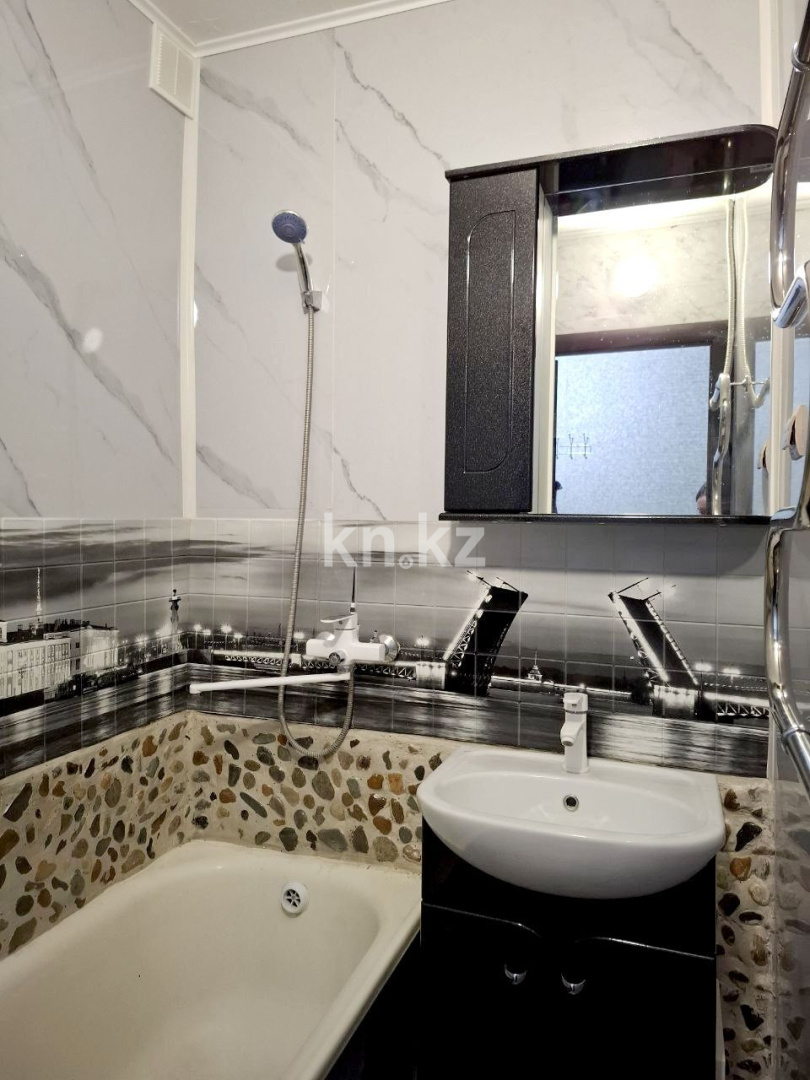 Продажа 2-комнатной квартиры, 50.6 м², Ново-Ахмирово, дом  14 в Усть-Каменогорске - фото 6