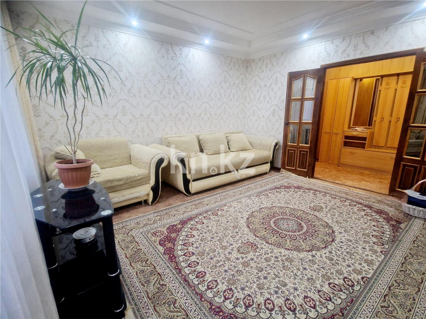 Продажа 3-комнатной квартиры, 65 м², мкр. Степной-1 в Караганде - фото 2