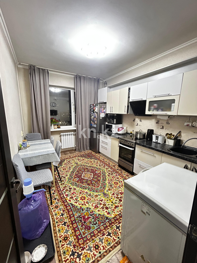 Продажа 2-комнатной квартиры, 60 м², ул. Сарыарка, дом  31 в Караганде - фото 5