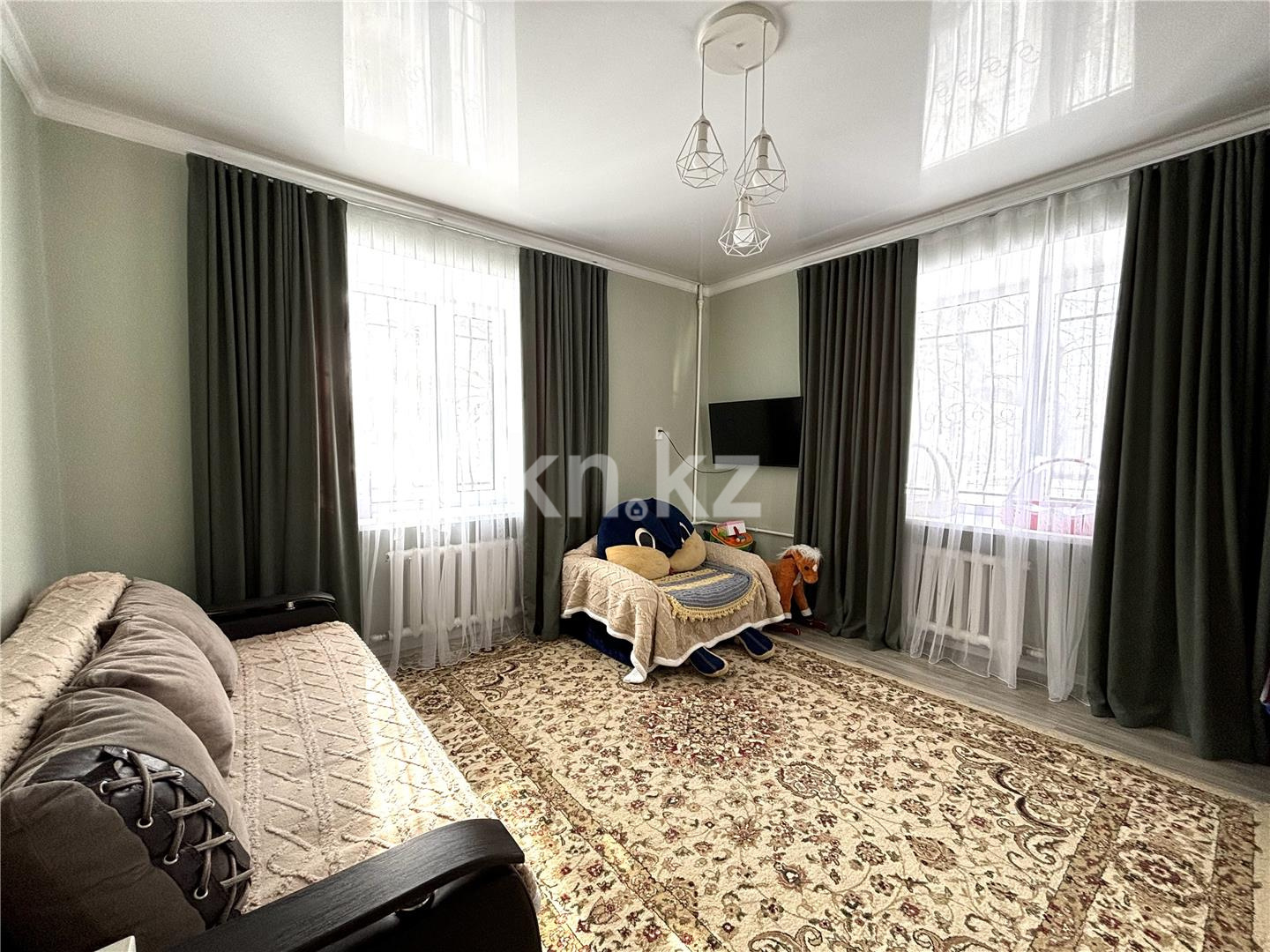 Продажа 3-комнатной квартиры, 77 м², ул. Абая в Караганде - фото 4