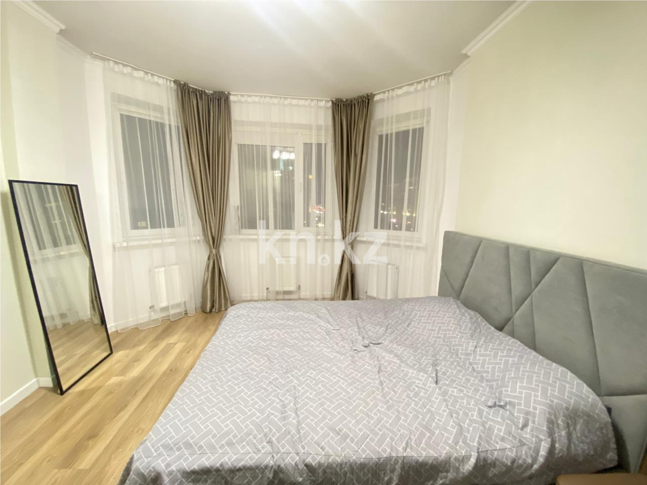 Продажа 2-комнатной квартиры, 64 м², ул. Туркестан в Астане