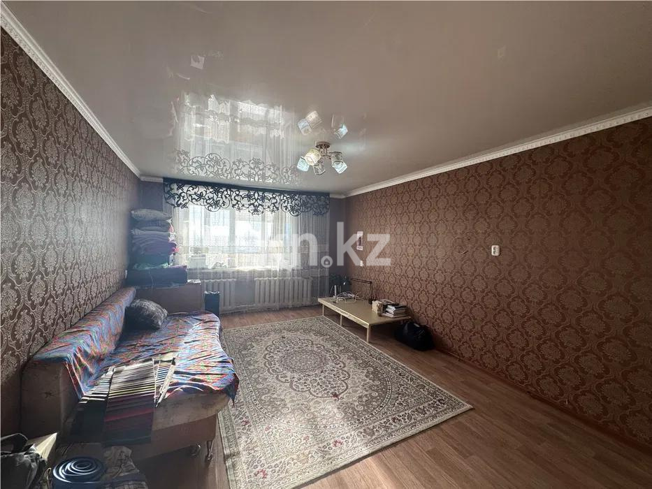 Продажа 3-комнатной квартиры, 63 м², 23-й мкр., дом  4 в Караганде