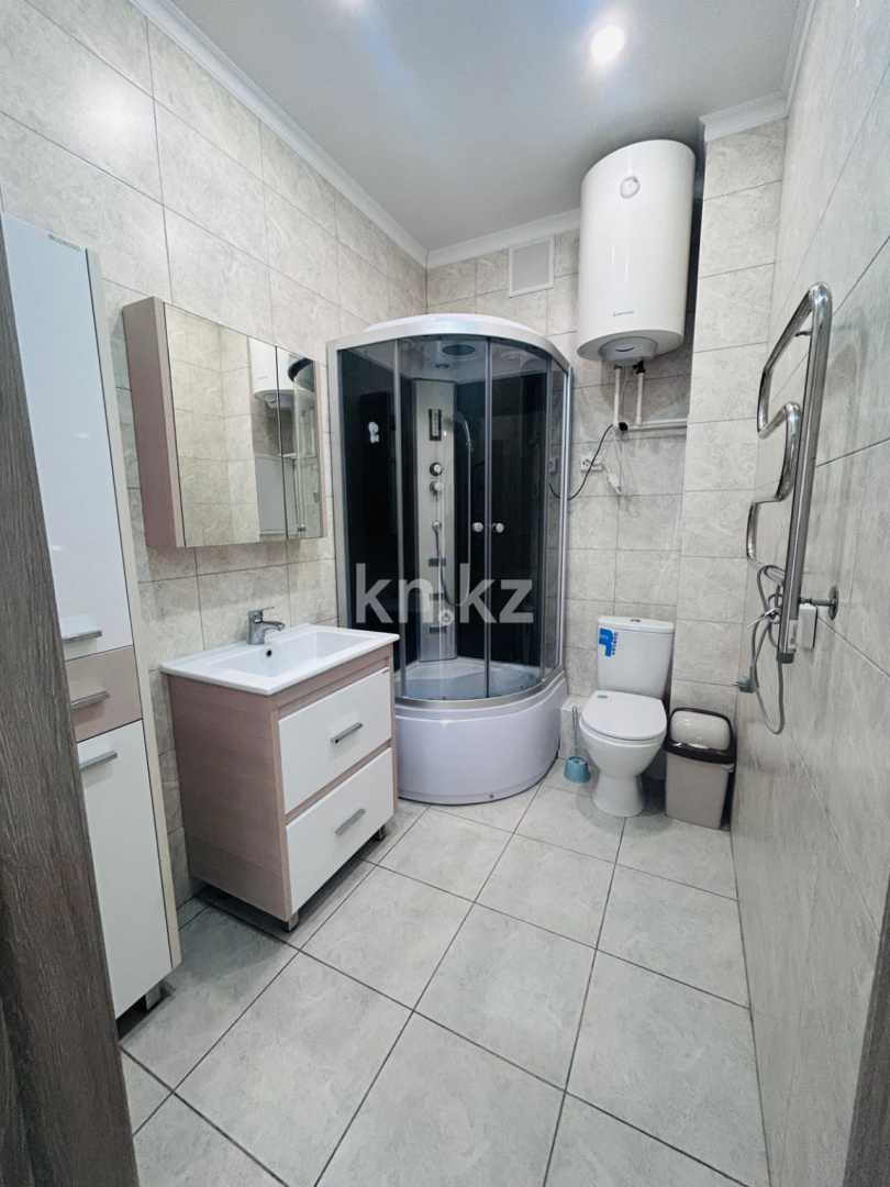 Продажа 4-комнатной квартиры, 111.8 м² в Караганде - фото 10