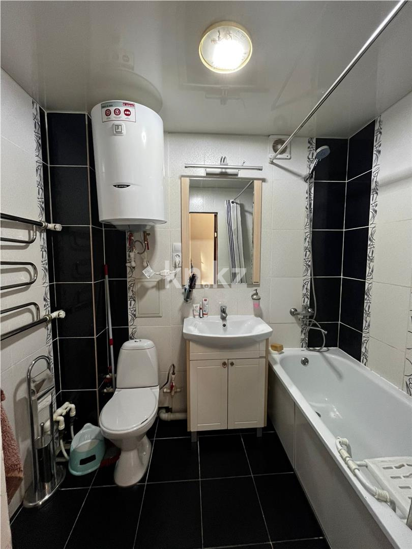 Продажа 2-комнатной квартиры, 40 м², 13-й мкр. в Караганде - фото 6