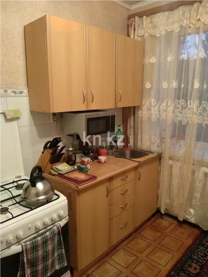 Продажа 3-комнатной квартиры, 64.2 м², ул. 13-й Военный городок, дом  40 в Алматы