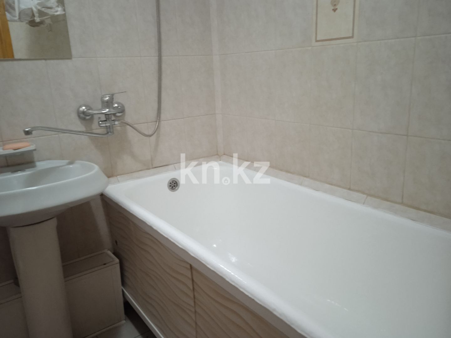 Аренда 1-комнатной квартиры посуточно, 33 м², пр. Ауэзова, дом  41 в Усть-Каменогорске - фото 12