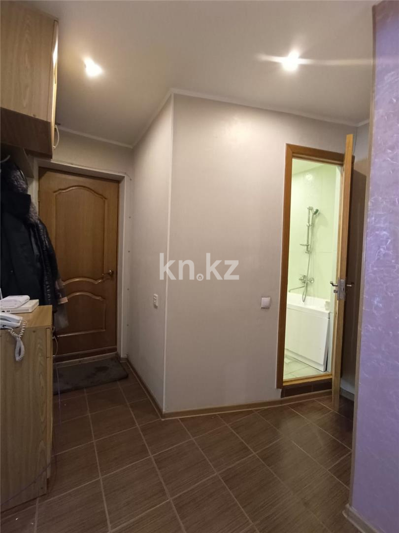 Продажа 3-комнатной квартиры, 62 м², ул. Ермекова, дом  60 в Караганде - фото 15