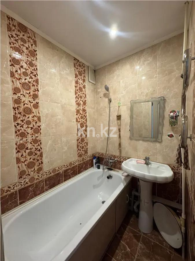 Продажа 2-комнатной квартиры, 44 м², 11а мкр., дом  8 в Караганде - фото 4