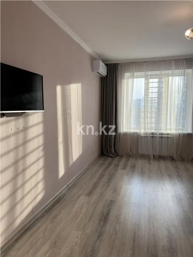 Продажа 1-комнатной квартиры, 40.3 м², пр. Аль-Фараби, дом  17 в Астане