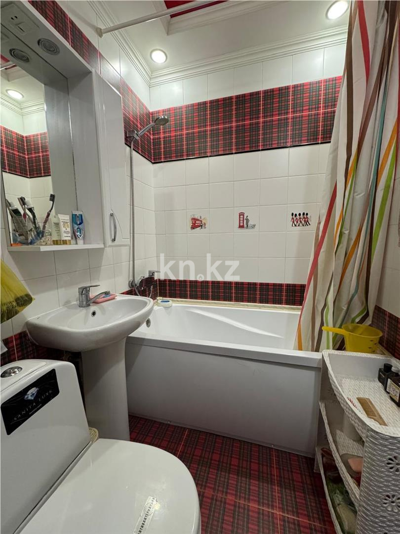 Продажа 1-комнатной квартиры, 30 м², пр. Бухар-жырау в Караганде - фото 7