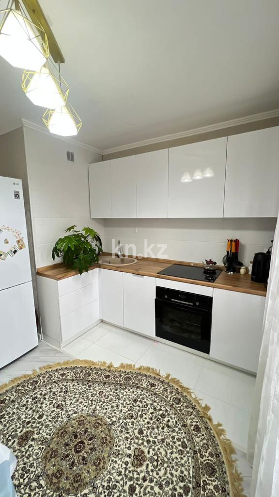 Продажа 2-комнатной квартиры, 70 м², ул. Ашимова в Караганде - фото 8