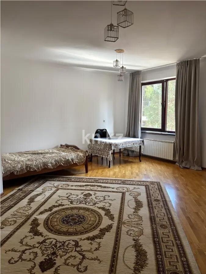 Продажа 4-комнатной квартиры, 200 м² в Алматы