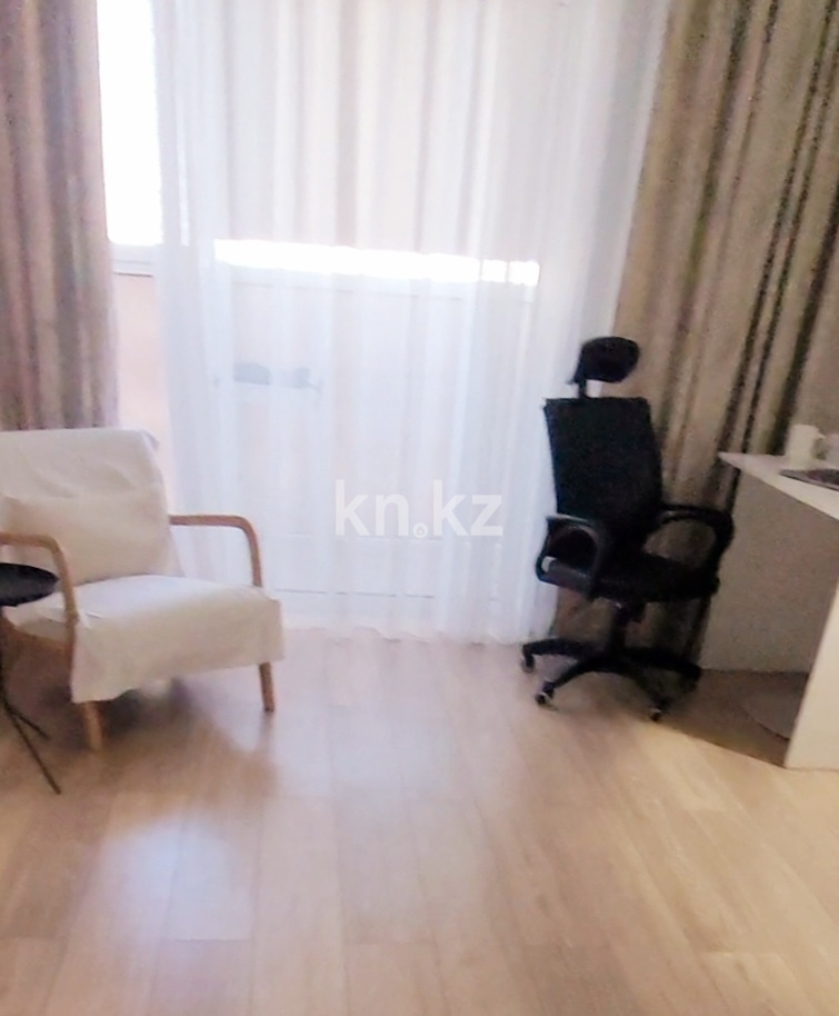 Аренда 1-комнатной квартиры посуточно, 48 м², ул. Аль-Фараби в Астане - фото 4