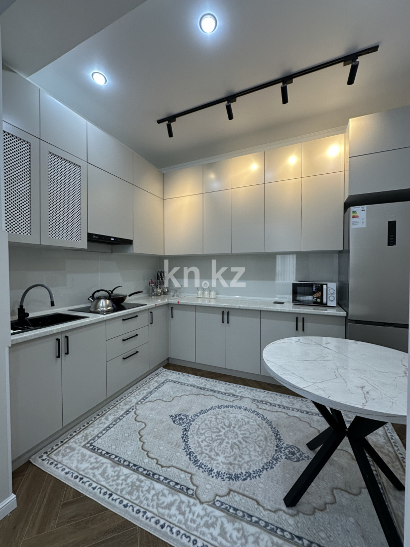 Продажа 2-комнатной квартиры, 57 м² в Шымкенте