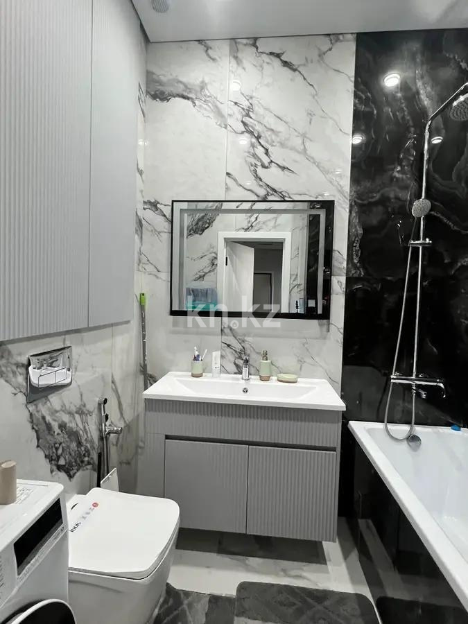 Продажа 3-комнатной квартиры, 90 м², ул. Муканова, дом  9/3 в Караганде - фото 5