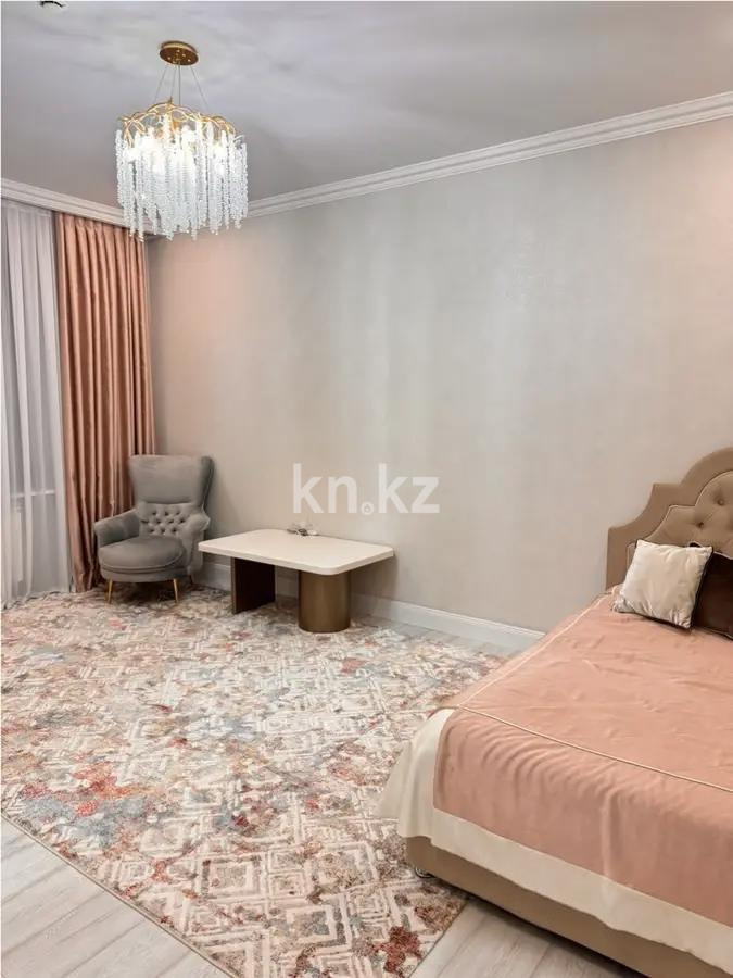 Продажа 4-комнатной квартиры, 168 м², мкр-н Самал-3, дом  25 в Алматы - фото 3