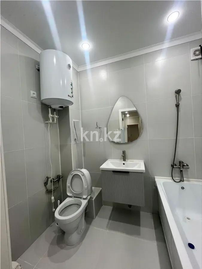 Продажа 2-комнатной квартиры, 60 м², ул. Муканова, дом  86 в Караганде - фото 4