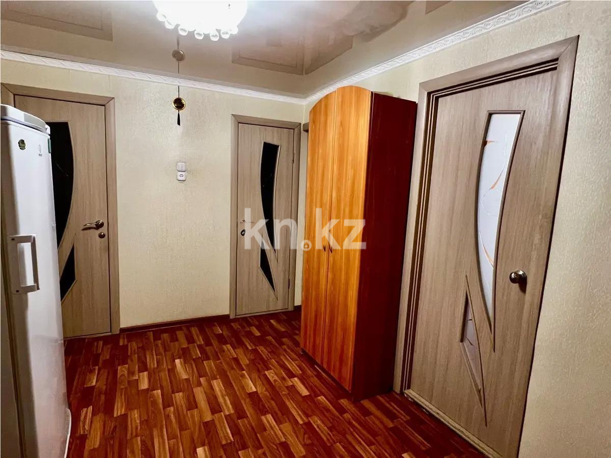 Продажа 3-комнатной квартиры, 61 м², мкр-н Восток-3, дом  9 в Караганде - фото 6