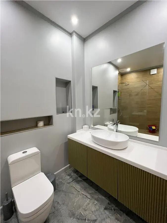 Продажа 4-комнатной квартиры, 140 м² в Астане - фото 8