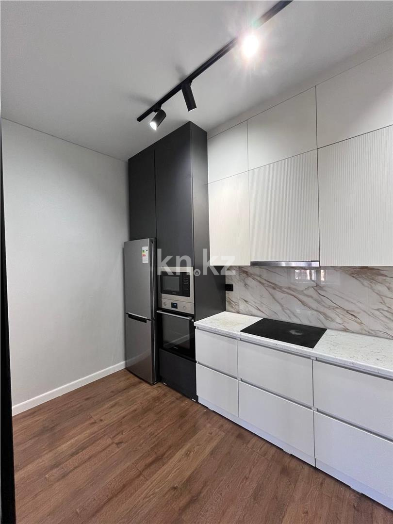 Продажа 4-комнатной квартиры, 94 м², ул. Муканова в Караганде - фото 4