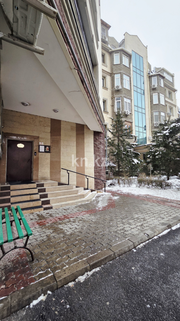 Продажа 4-комнатной квартиры, 132.1 м² в Алматы - фото 5