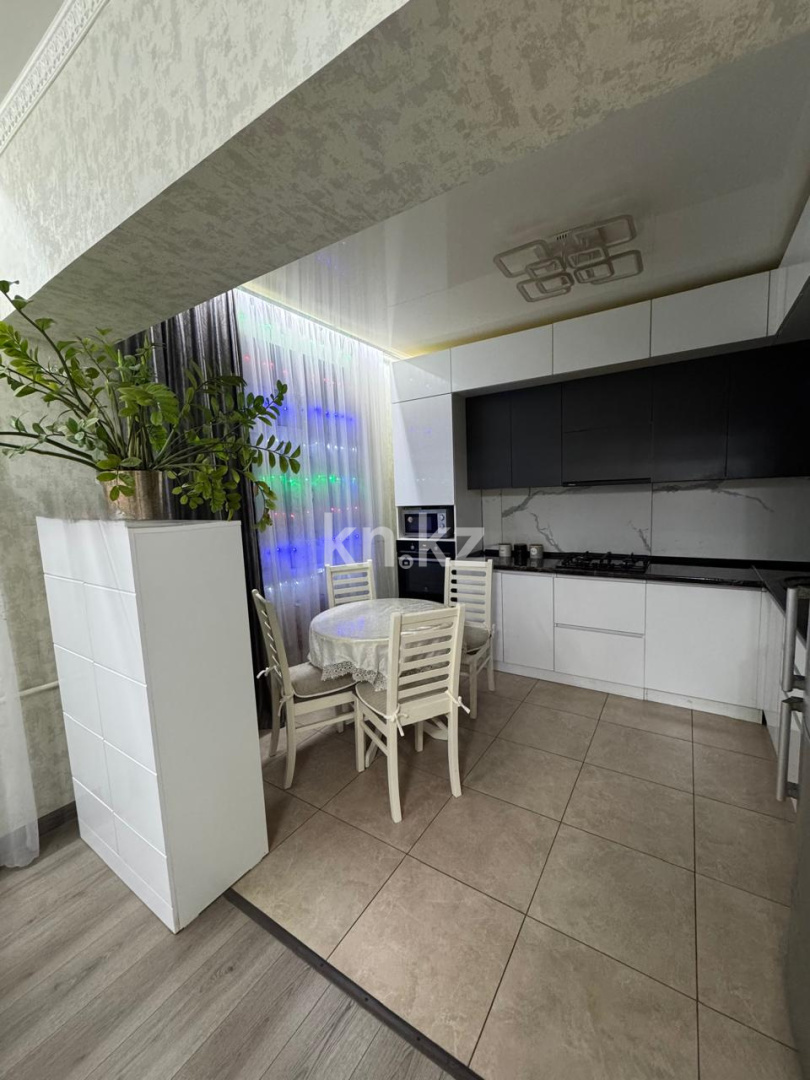 Продажа 3-комнатной квартиры, 82.3 м², ул. Жакенова в Сарани - фото 9