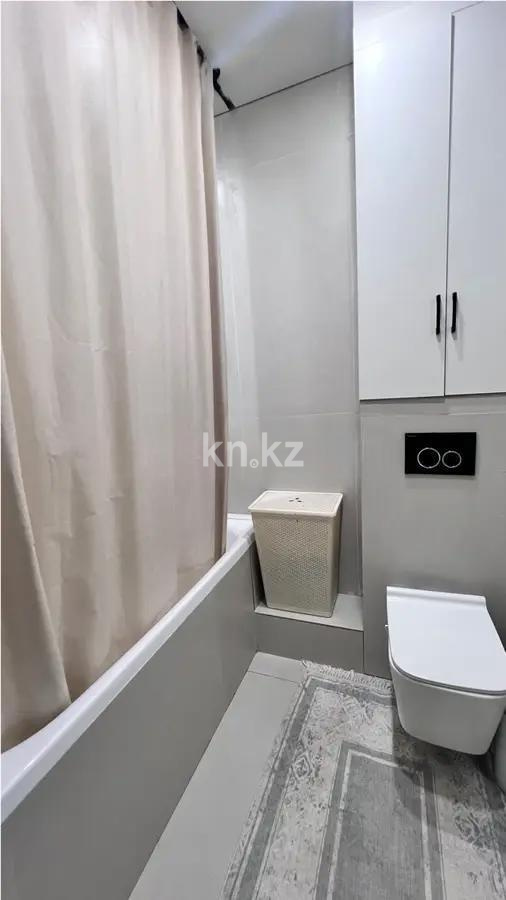 Продажа 3-комнатной квартиры, 71.3 м², ул. Жолымбет, дом  42/5 в Алматы - фото 5