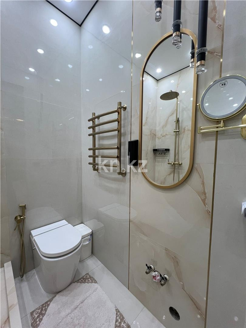 Продажа 3-комнатной квартиры, 78 м², пр. Строителей в Караганде - фото 15