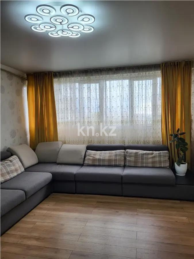 Продажа 4-комнатной квартиры, 87 м², мкр-н Аксай-2, дом  13А в Алматы