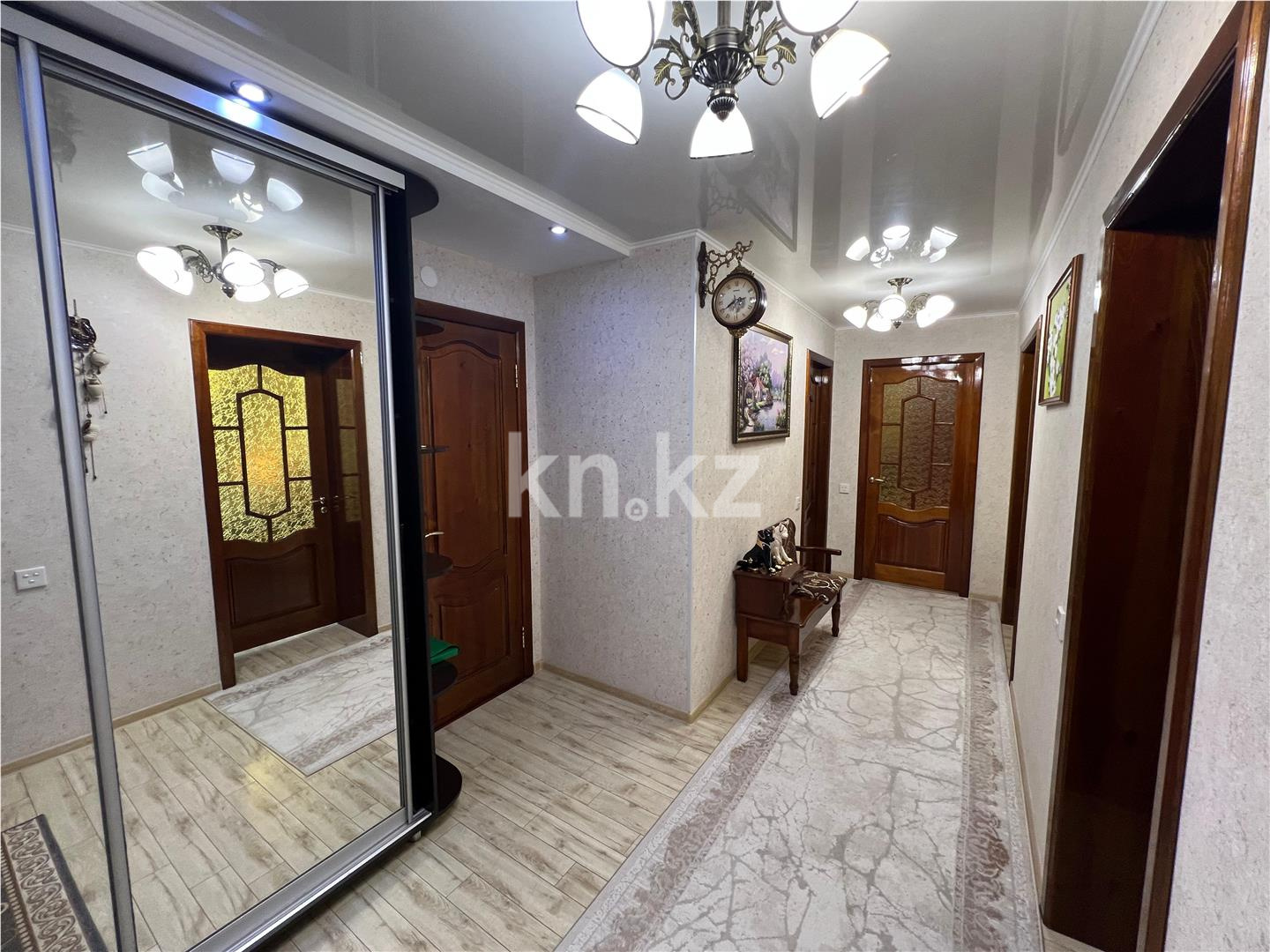 Продажа 4-комнатной квартиры, 102 м² в Караганде - фото 17