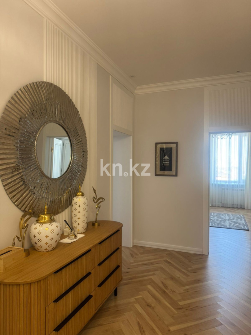 Продажа 4-комнатной квартиры, 175 м², ул. Жусан в Астане - фото 13