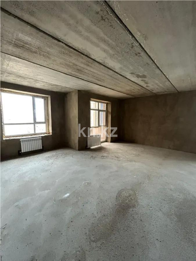 Продажа 4-комнатной квартиры, 134 м², 137 учетный квартал, дом  787 в Караганде - фото 2