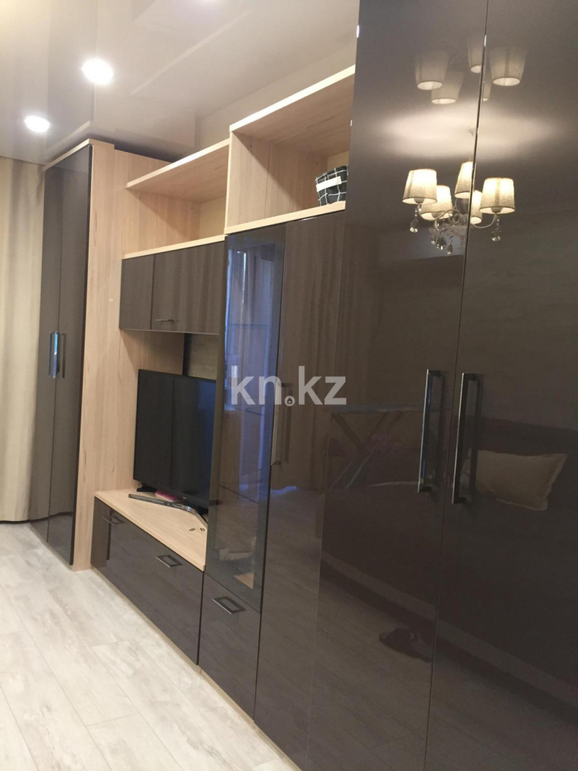 Аренда 3-комнатной квартиры посуточно, 77 м², ул. Набережная Славского, дом  48 в Усть-Каменогорске - фото 2