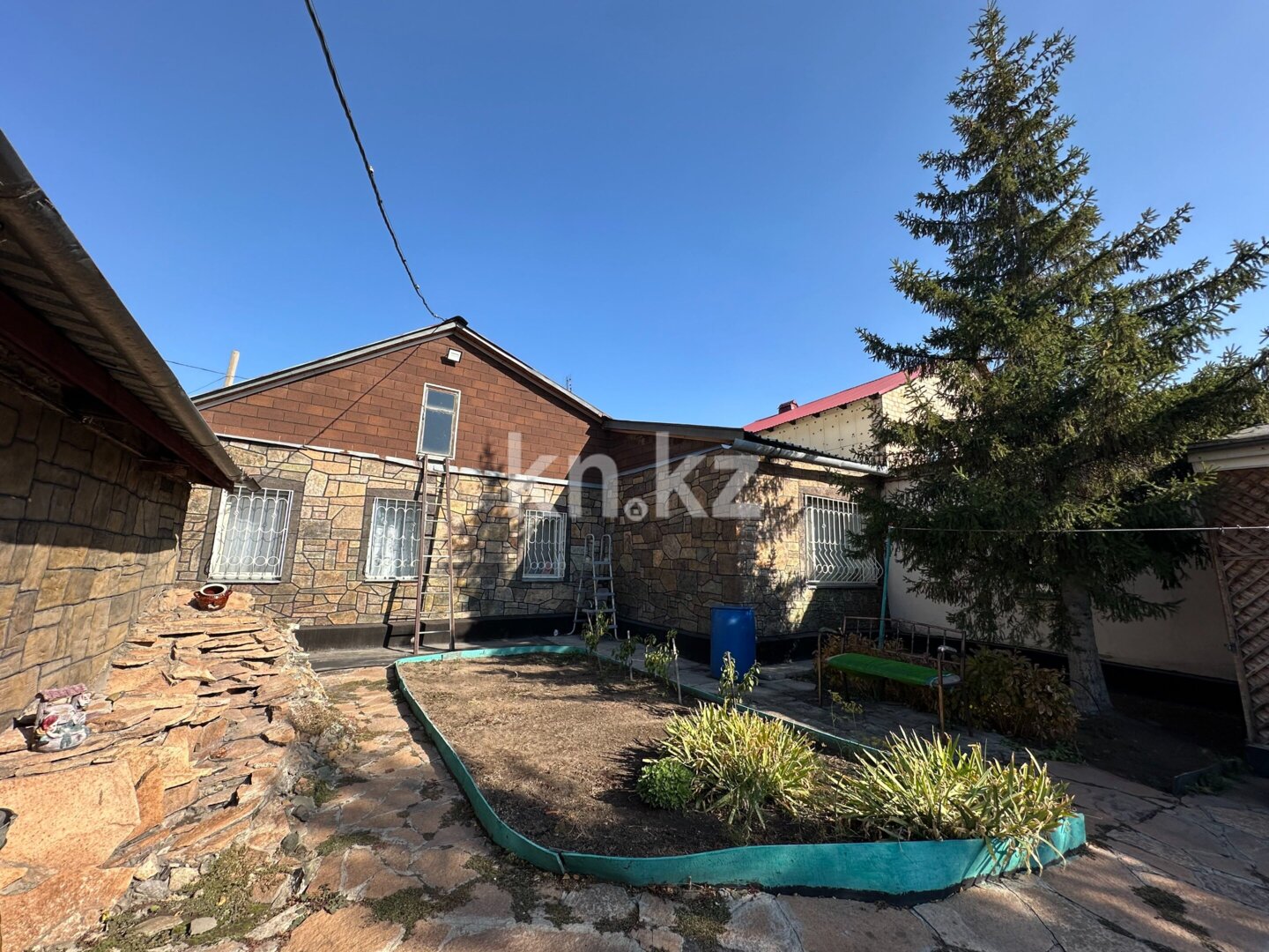 Продажа 5-комнатного дома, 222 м² в Караганде - фото 2