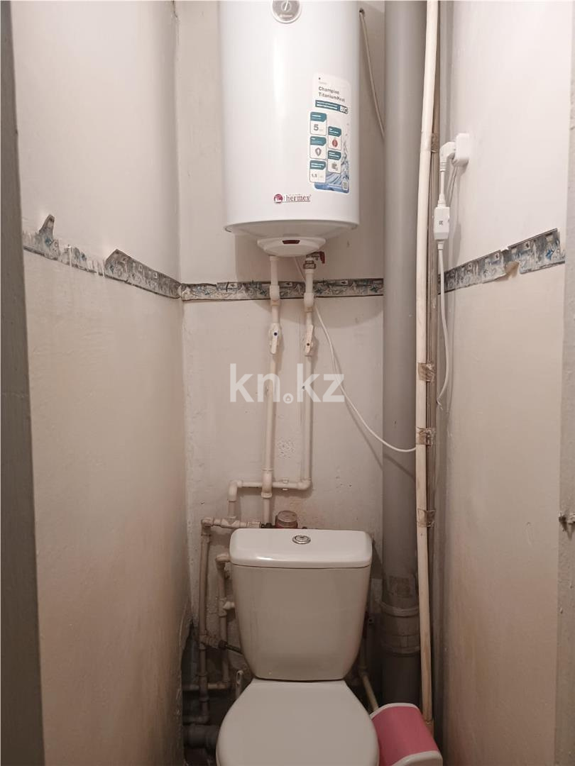 Продажа 1-комнатной квартиры, 30 м², мкр-н 19 в Караганде - фото 6