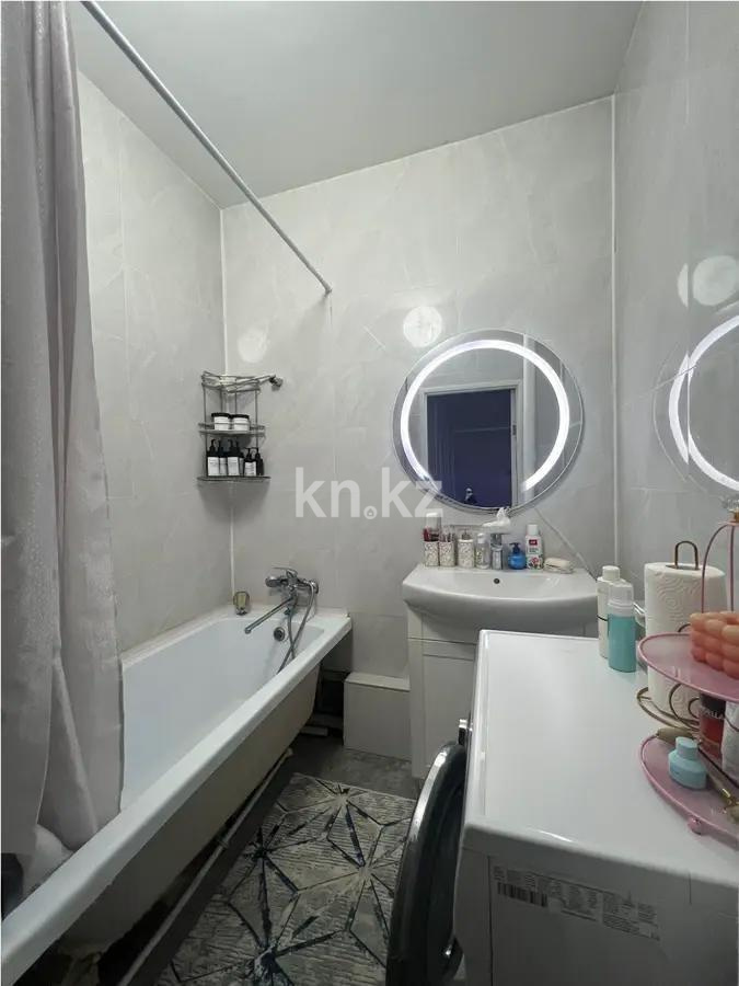 Продажа 3-комнатной квартиры, 70 м², мкр-н Аксай-1, дом  18 в Алматы - фото 5