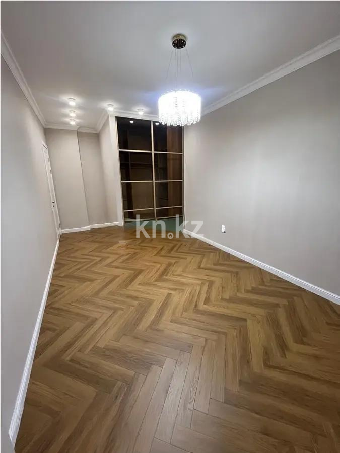 Продажа 4-комнатной квартиры, 140 м² в Астане