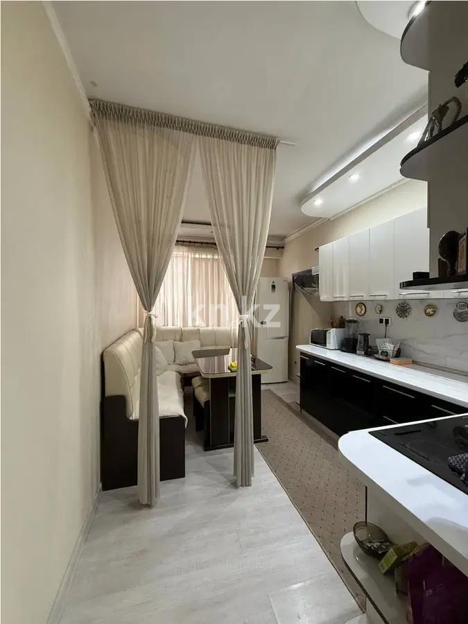 Продажа 2-комнатной квартиры, 67.8 м² в Алматы - фото 3