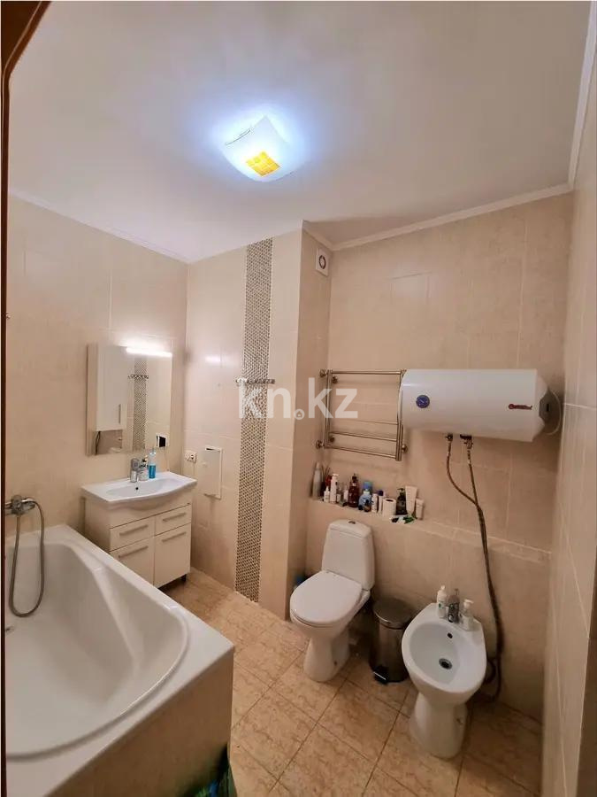 Продажа 3-комнатной квартиры, 129 м², ул. Муканова, дом  241 в Алматы - фото 5