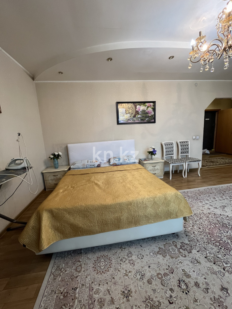 Аренда 1-комнатной квартиры посуточно, 62 м², Абая, дом  63 - ул. Валиханова в Астане - фото 12