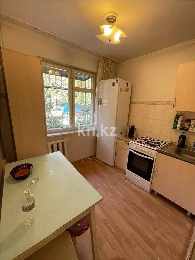 Продажа 3-комнатной квартиры, 58 м², мкр-н 11, дом  12 в Алматы - фото 3