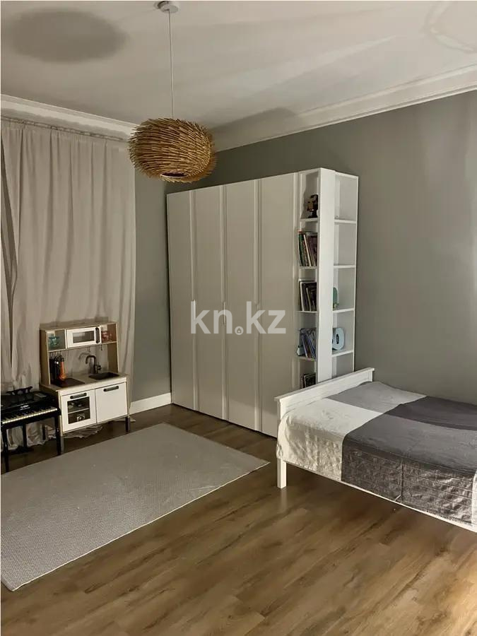 Продажа 3-комнатной квартиры, 140 м² в Алматы