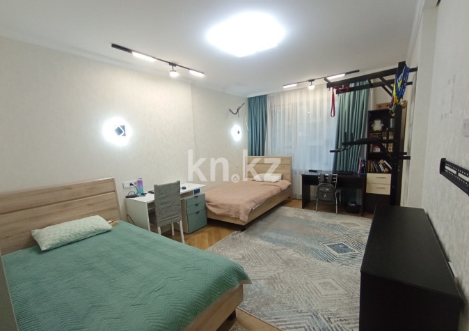 Продажа 4-комнатной квартиры, 140 м² в Алматы - фото 4