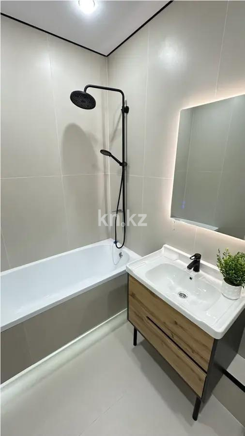 Продажа 2-комнатной квартиры, 65 м² в Алматы - фото 4